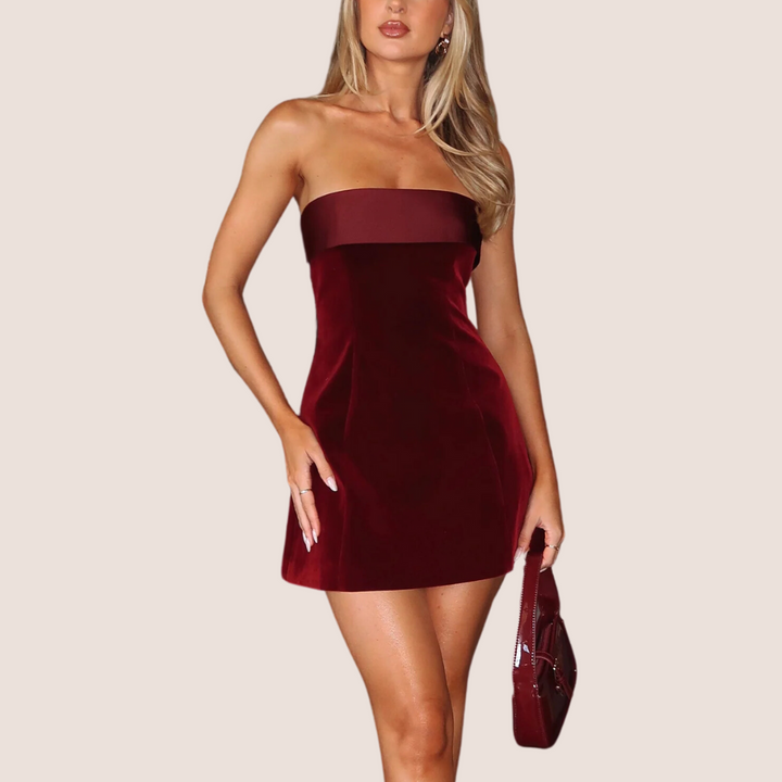 Nada - Chic Mini Dress